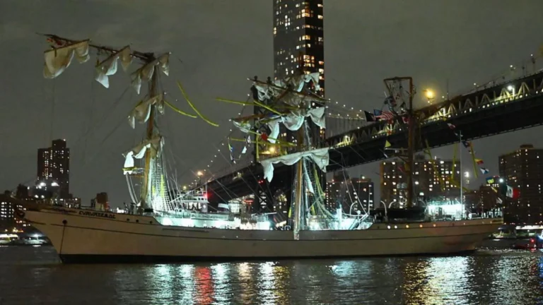 Tragic Collision: Two Dead as Mexican Navy Ship Crashes into Brooklyn Bridge